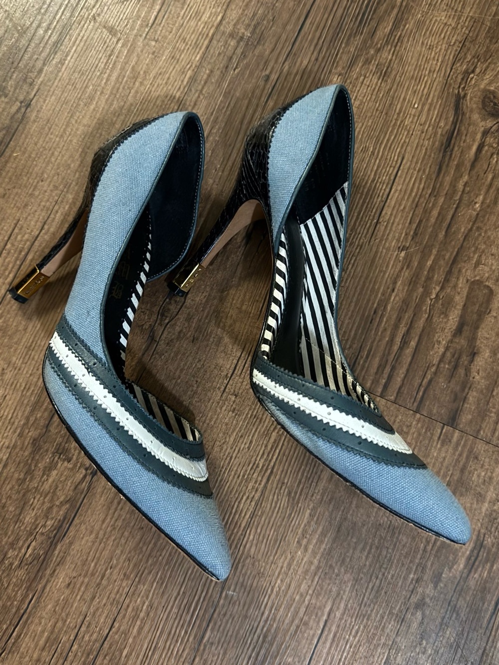 L.A.M.B. by Gwen Stefani Pumps
